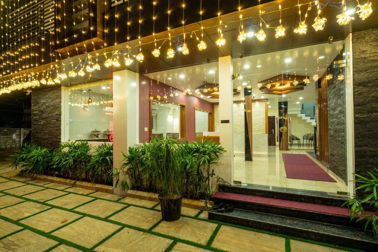 Daan Regency Hotel Thrissur Bagian luar foto