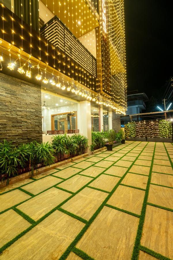 Daan Regency Hotel Thrissur Bagian luar foto