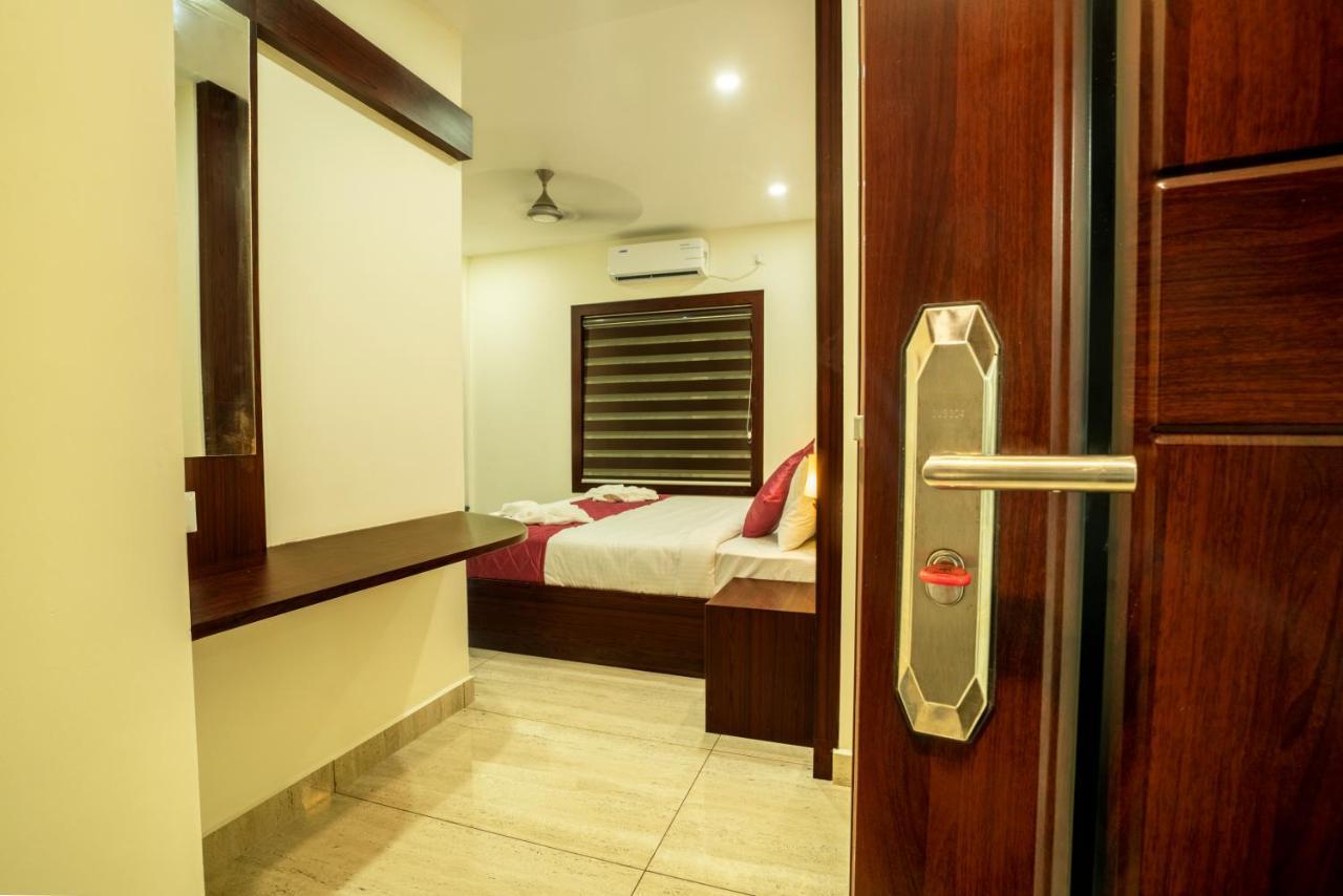Daan Regency Hotel Thrissur Bagian luar foto