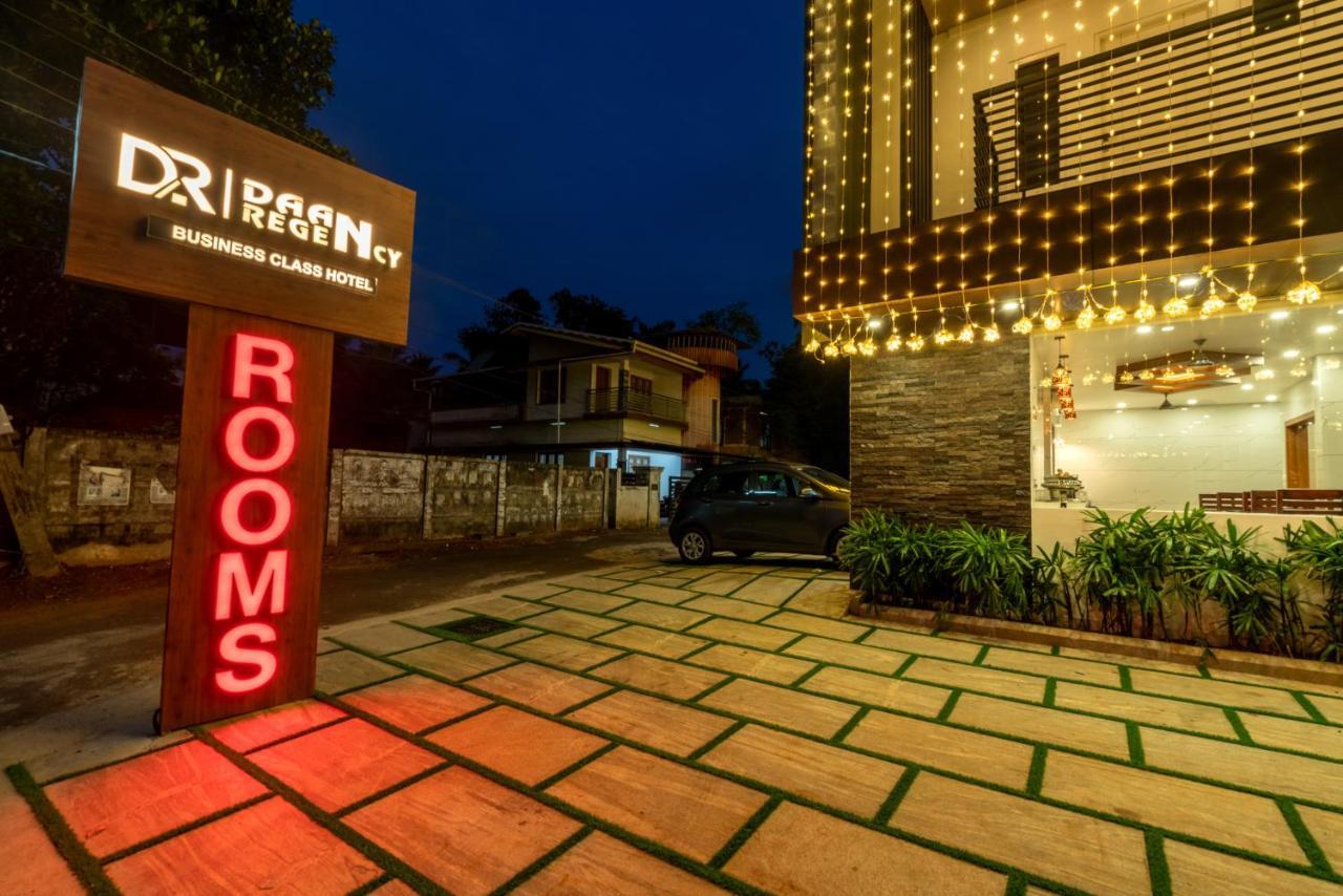 Daan Regency Hotel Thrissur Bagian luar foto