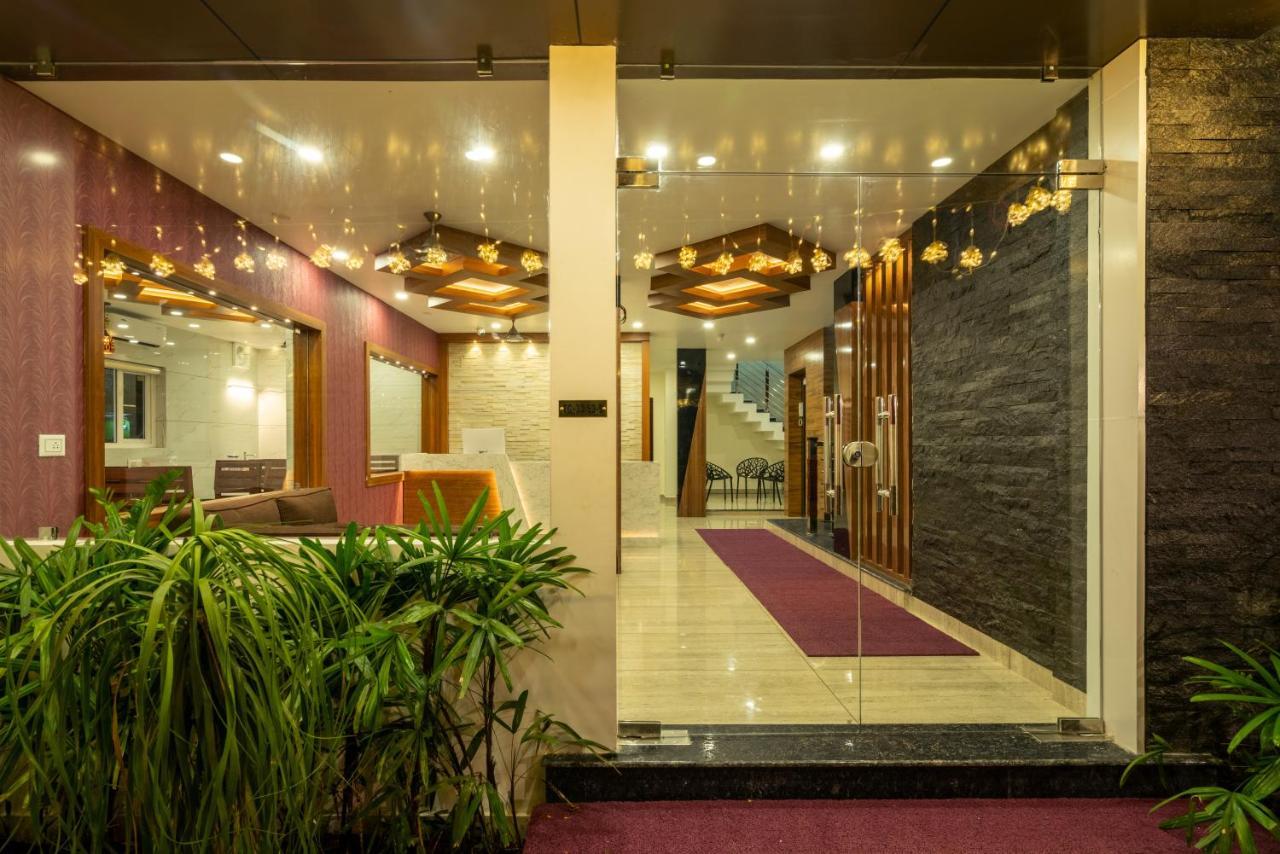 Daan Regency Hotel Thrissur Bagian luar foto